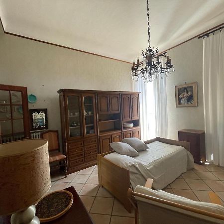 Апартаменти La Via Sul Mare Бордігера Екстер'єр фото